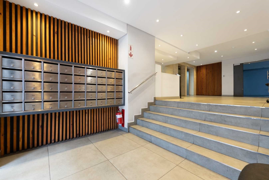 2 Bedroom Property for Sale in Cape Town City Centre Western Cape
